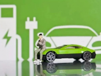 重慶某小區(qū)在公用停車位建充電樁遭業(yè)主起訴